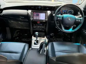 Toyota Fortuner 2017 White