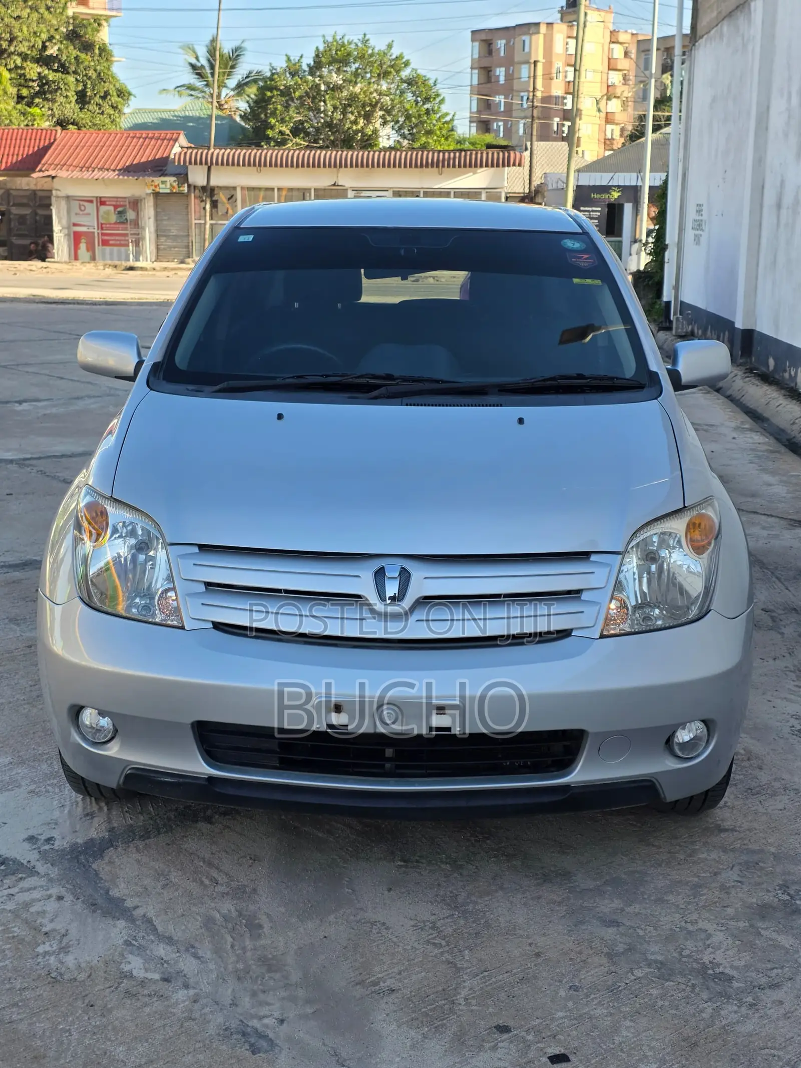 Toyota IST 2003 Silver