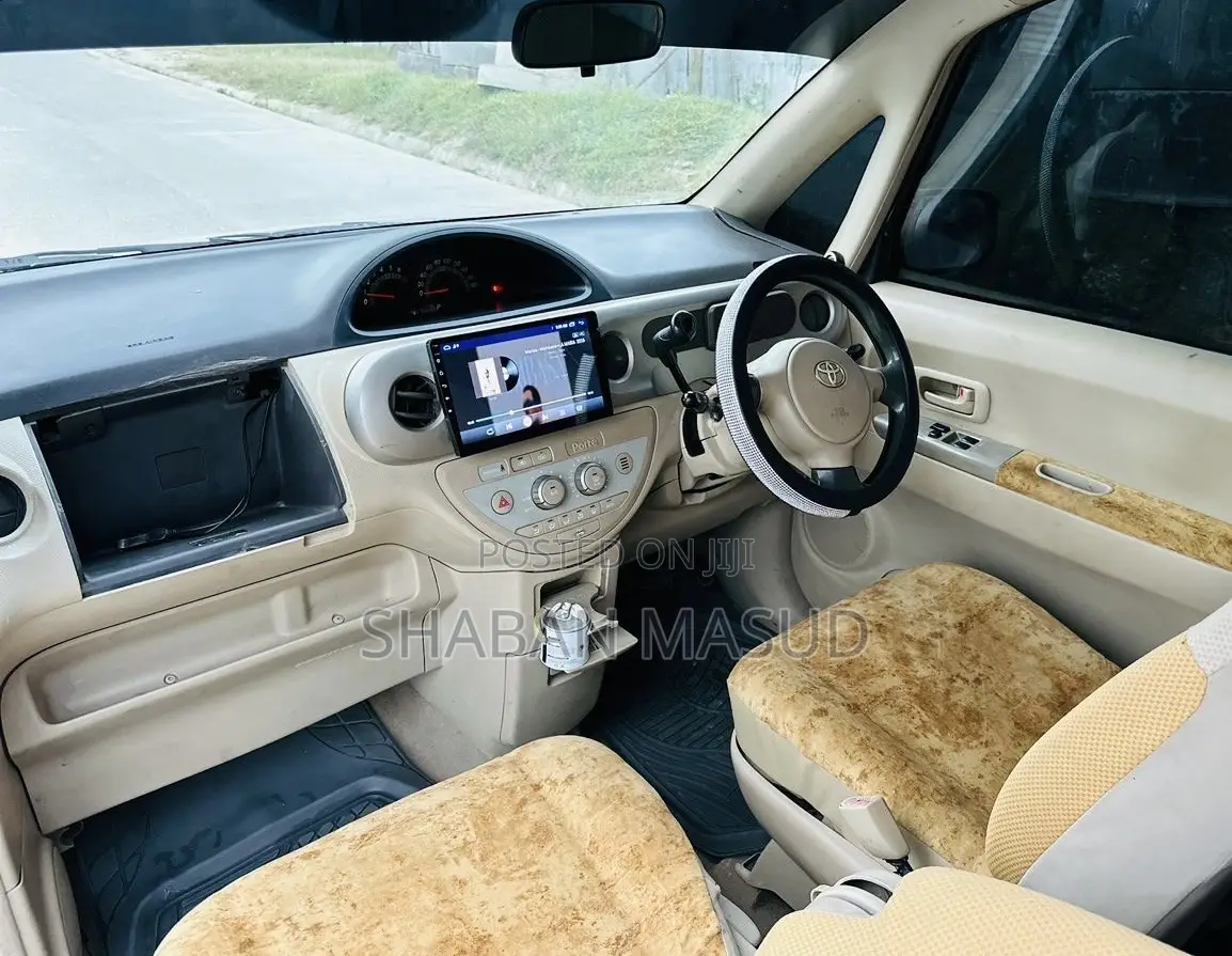 Toyota Porte 1.3 FWD 2005 Silver