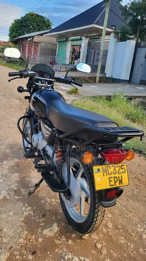 New Bajaj Boxer 125 2025 Blue