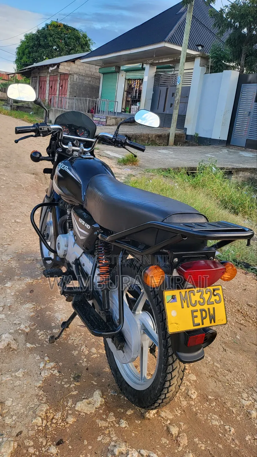 New Bajaj Boxer 125 2025 Blue