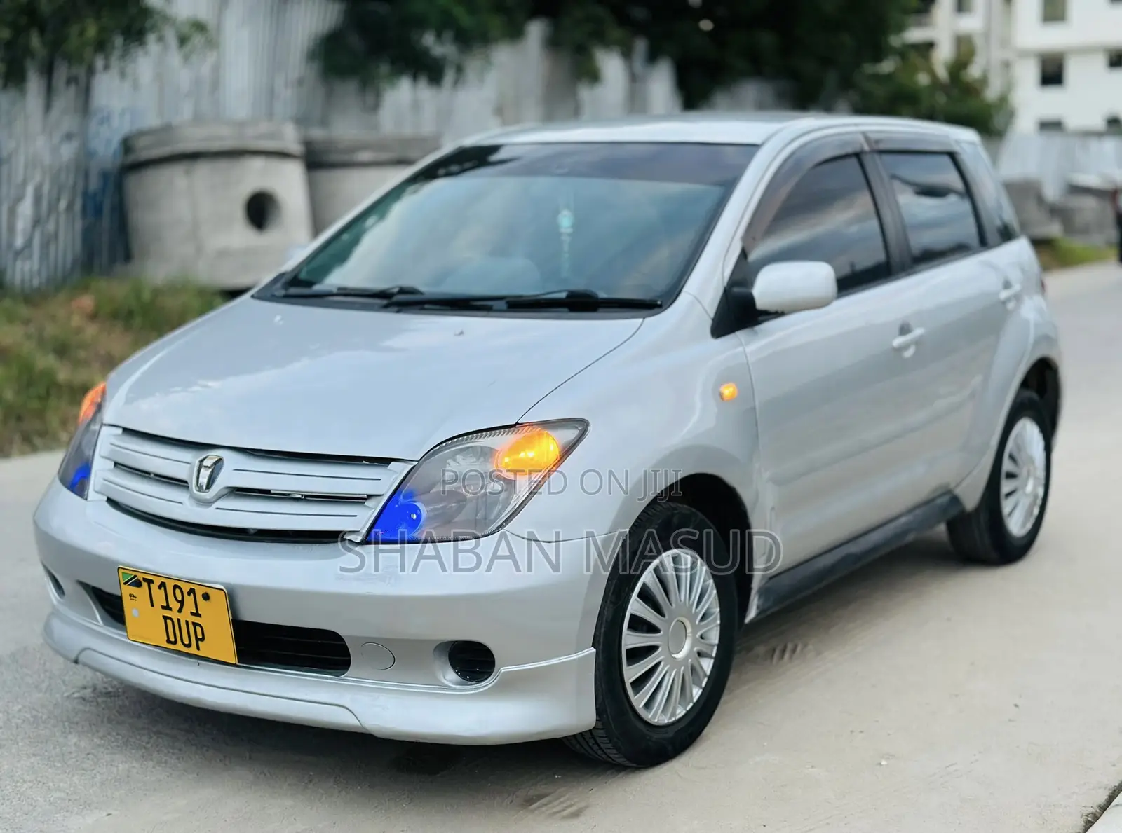 Toyota IST 2004 Silver
