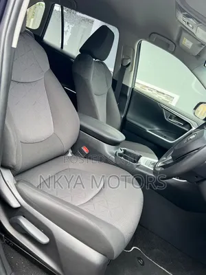 Toyota RAV4 2020 Blue