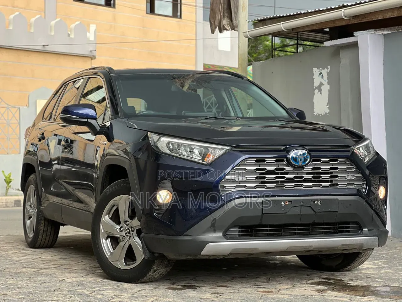Toyota RAV4 2020 Blue