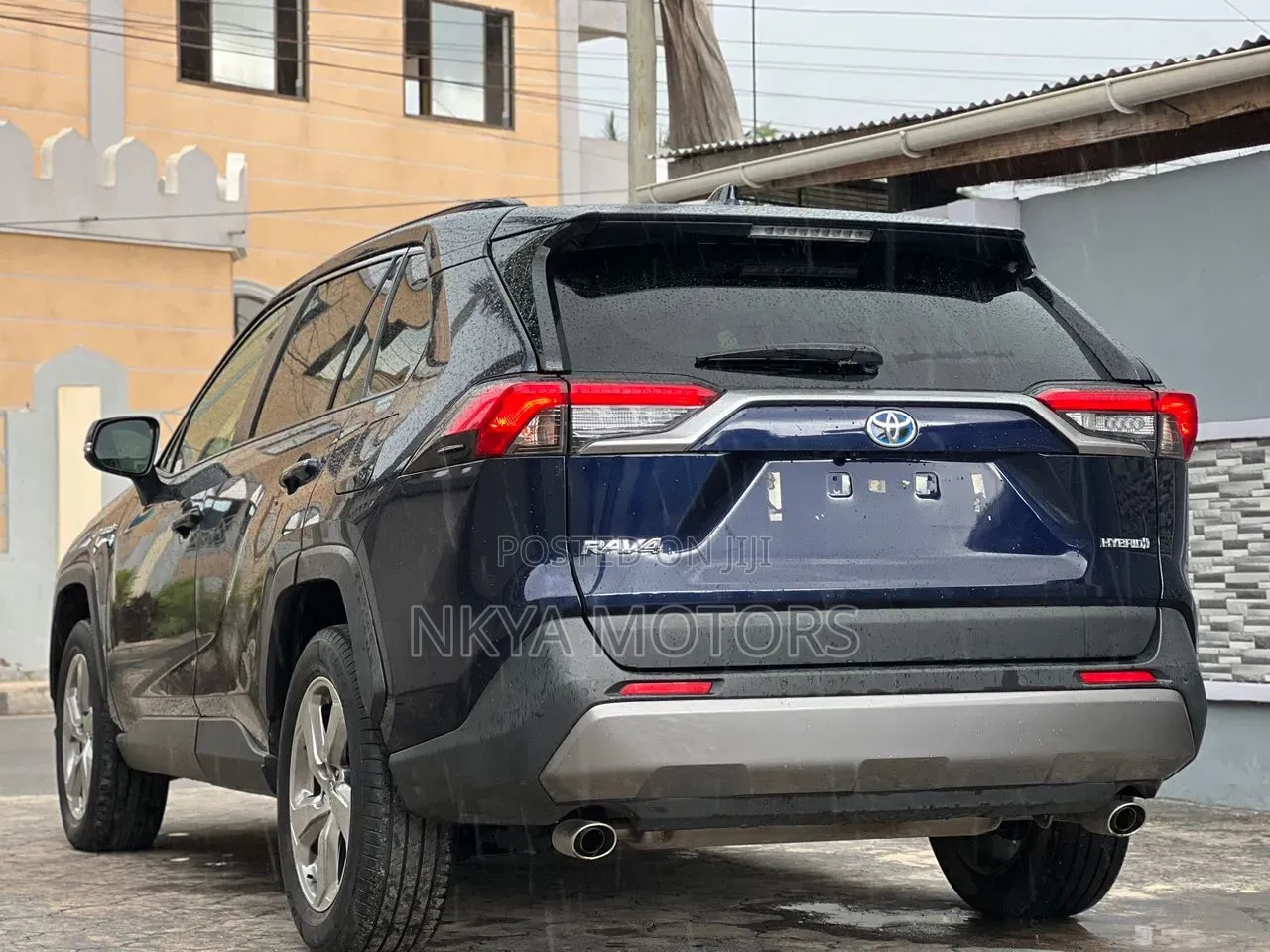 Toyota RAV4 2020 Blue