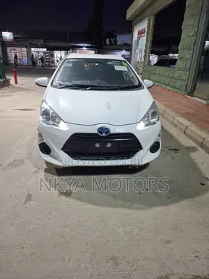 Toyota Aqua 2017 White