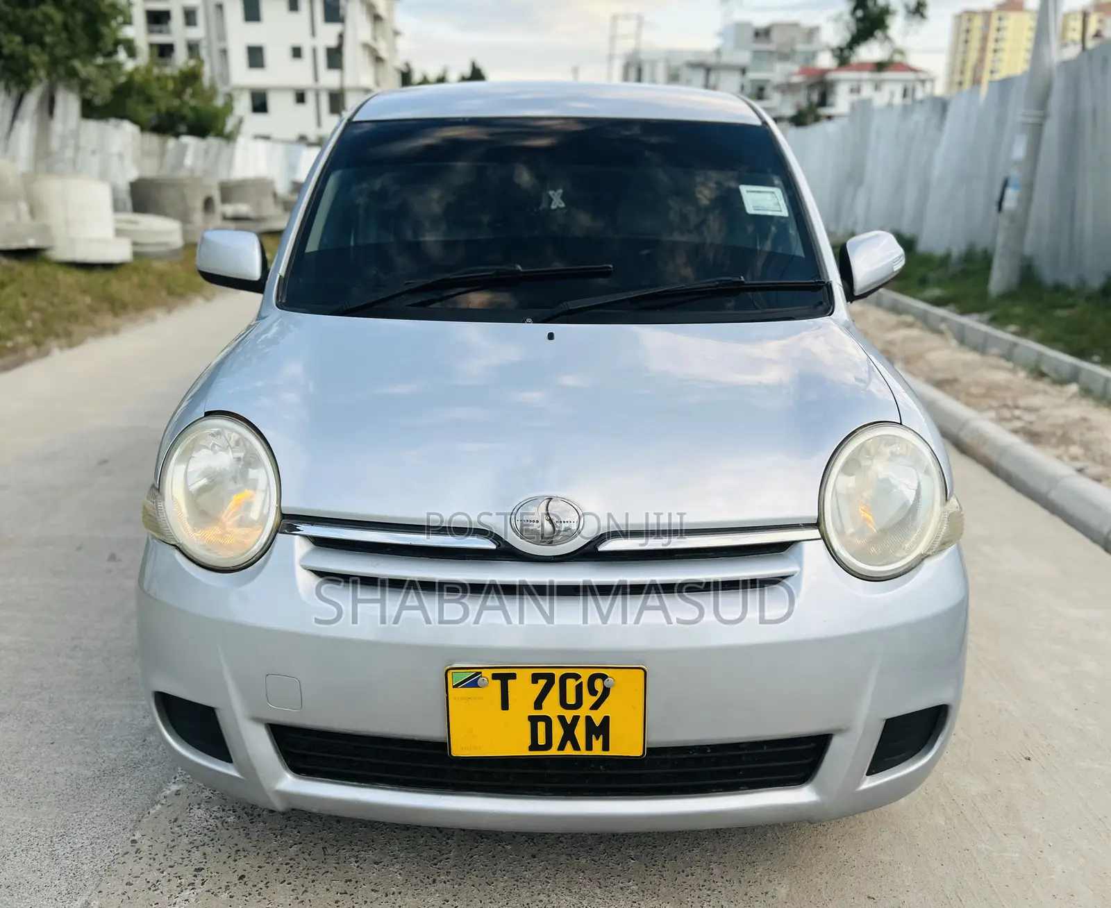 Toyota Sienta 2008 Silver