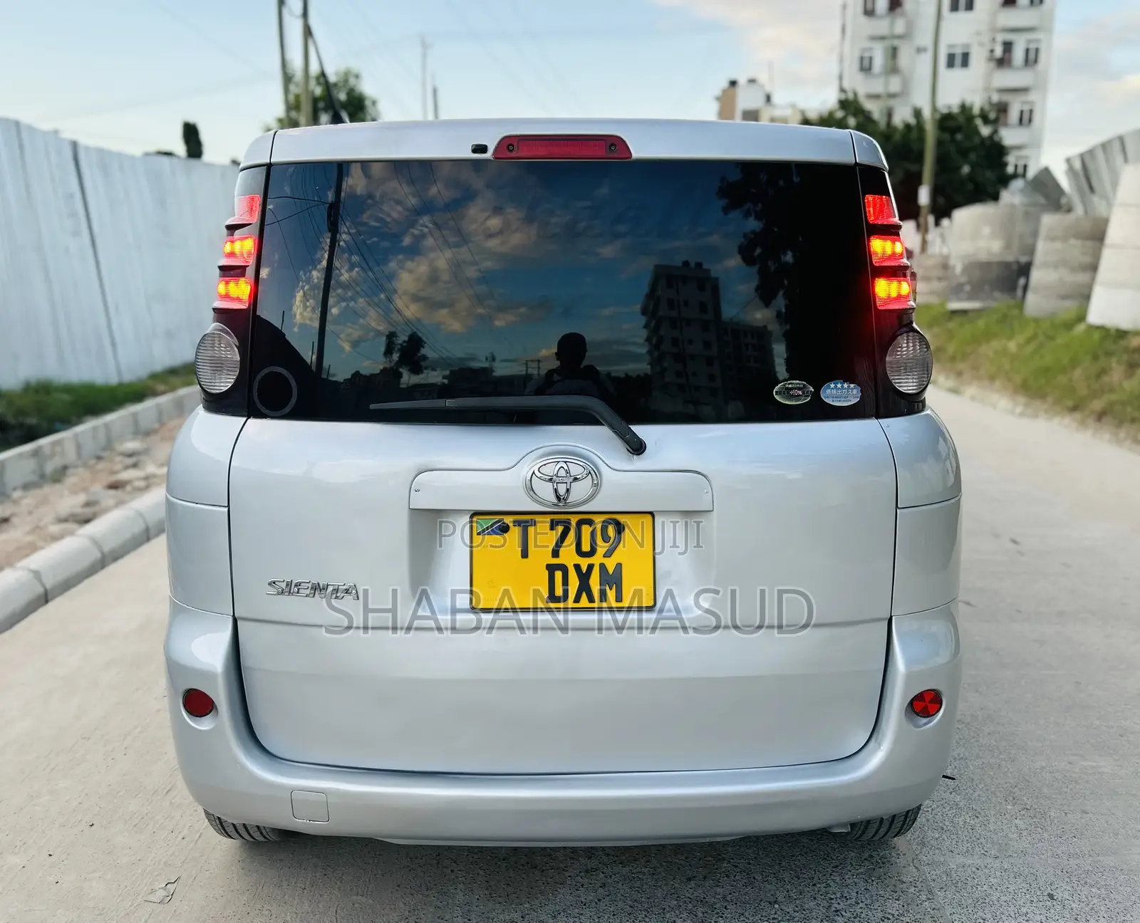 Toyota Sienta 2008 Silver