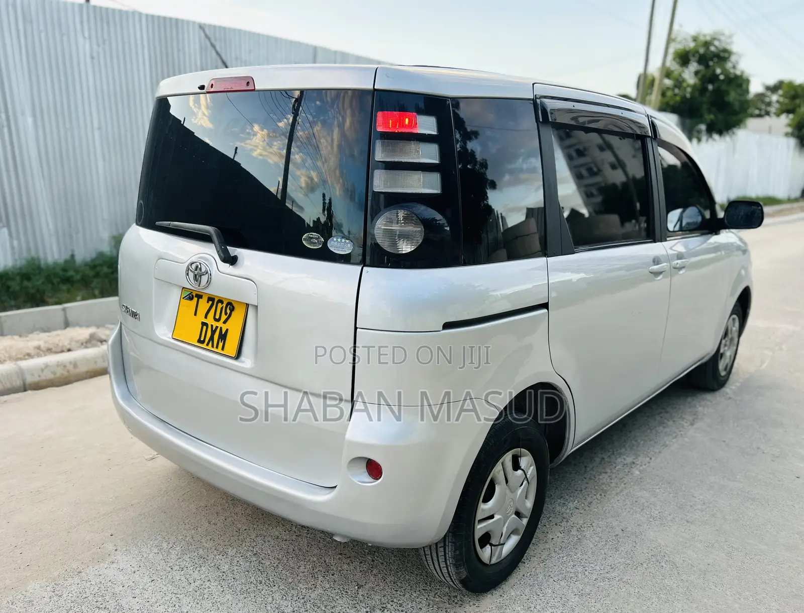 Toyota Sienta 2008 Silver