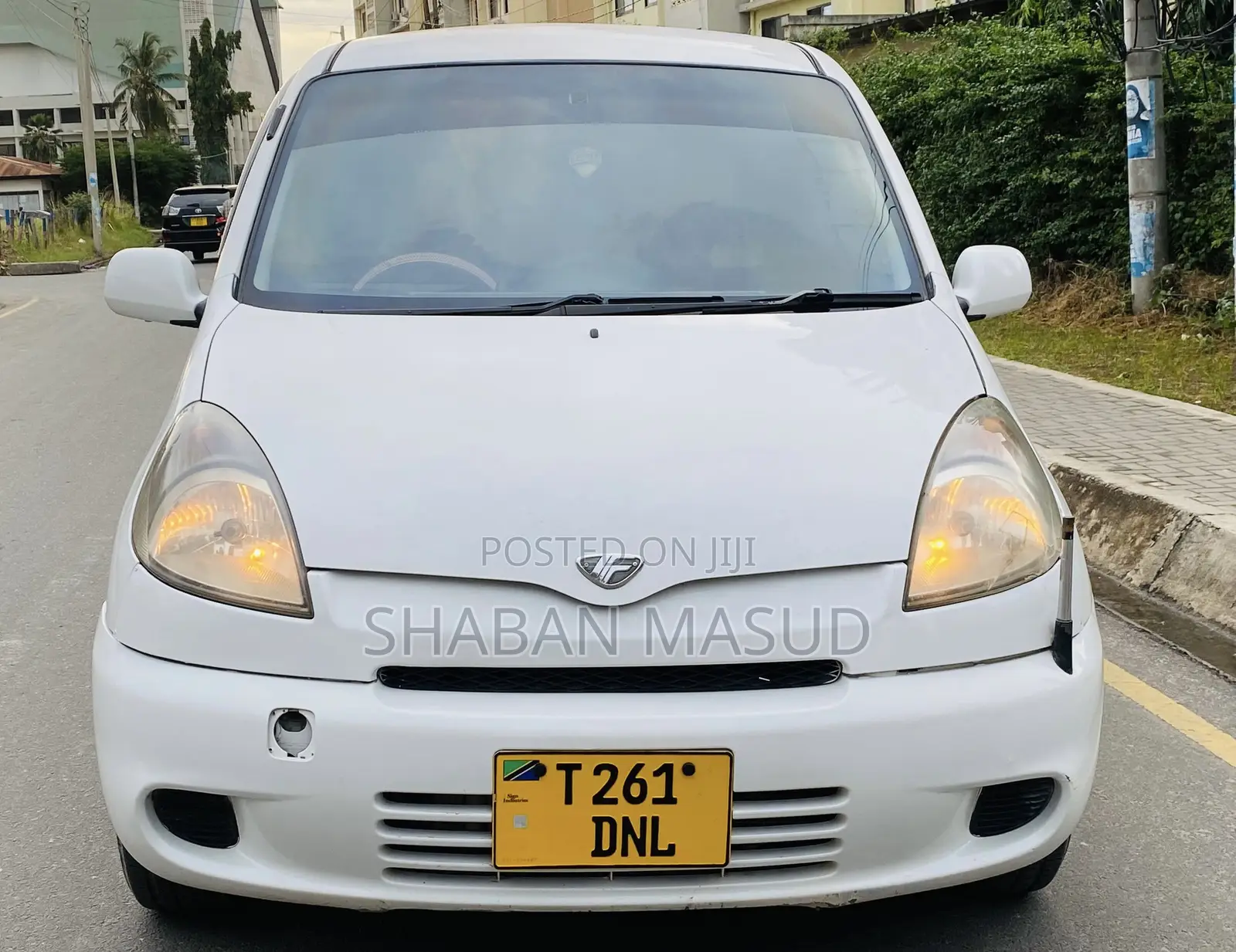 Toyota Fun Cargo 2004 White