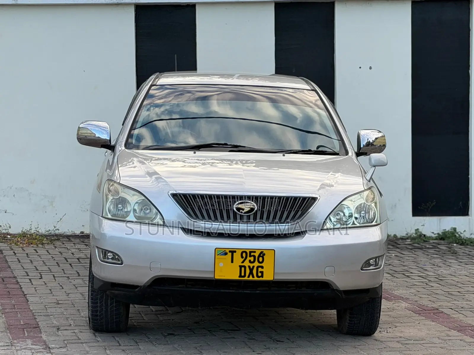 Toyota Harrier 2005 Beige