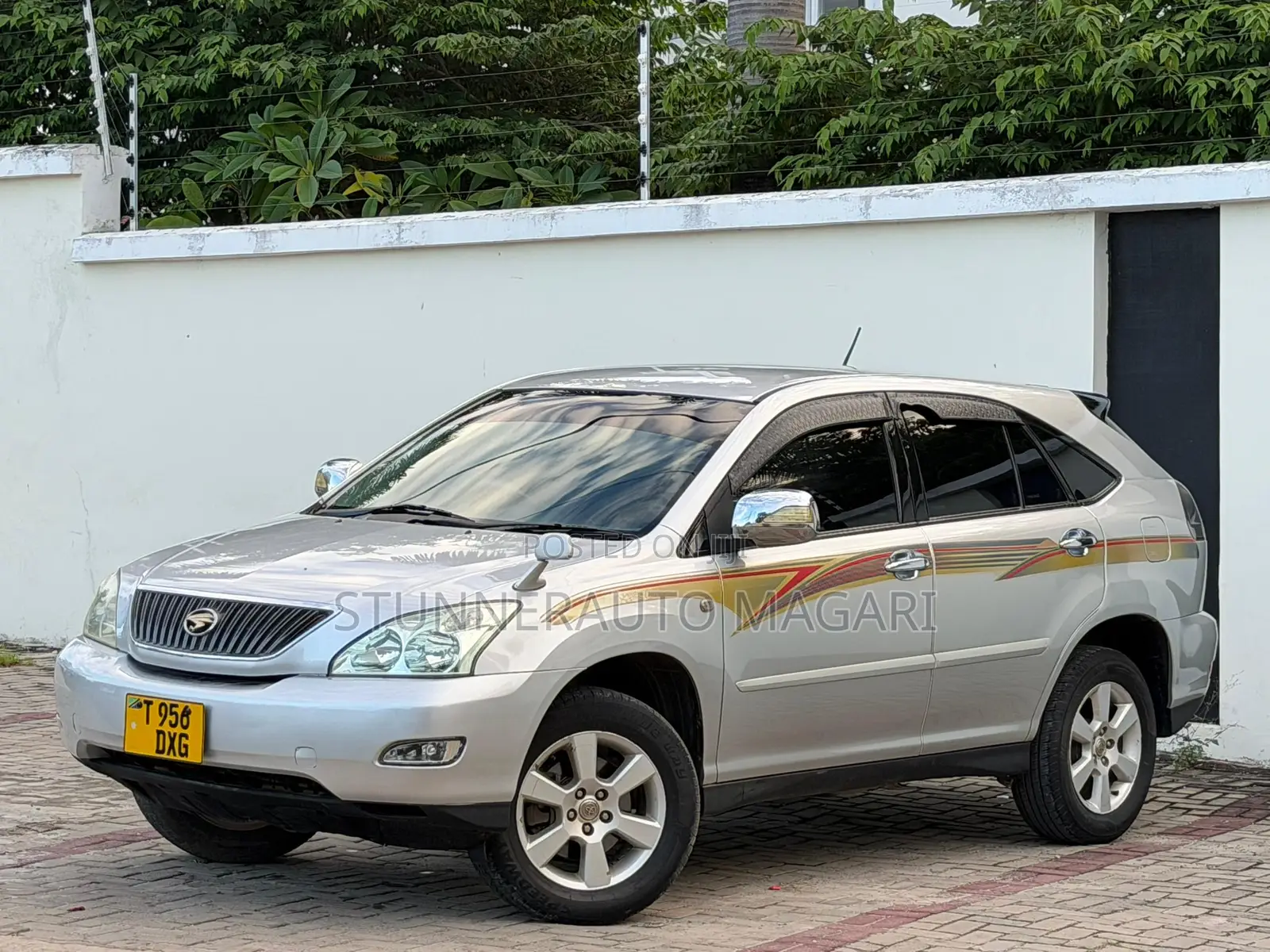 Toyota Harrier 2005 Beige