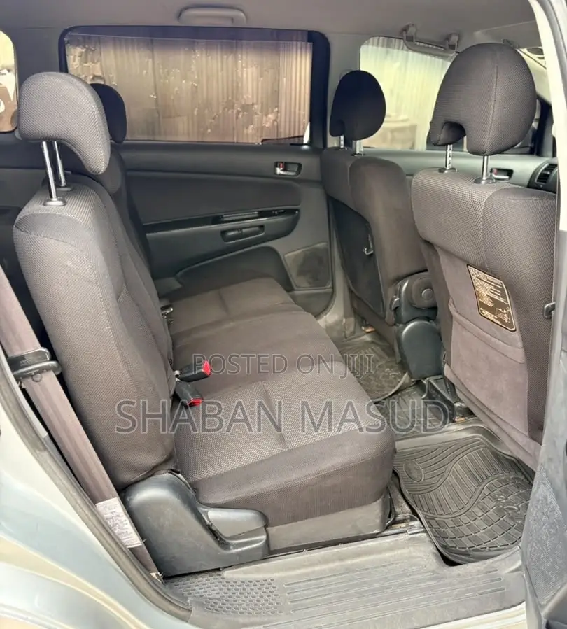 Toyota Wish 2008 Silver