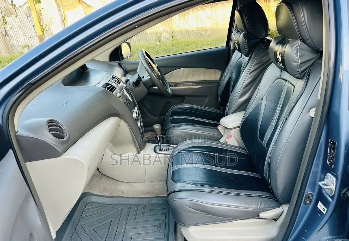 Toyota Belta 2006 Blue