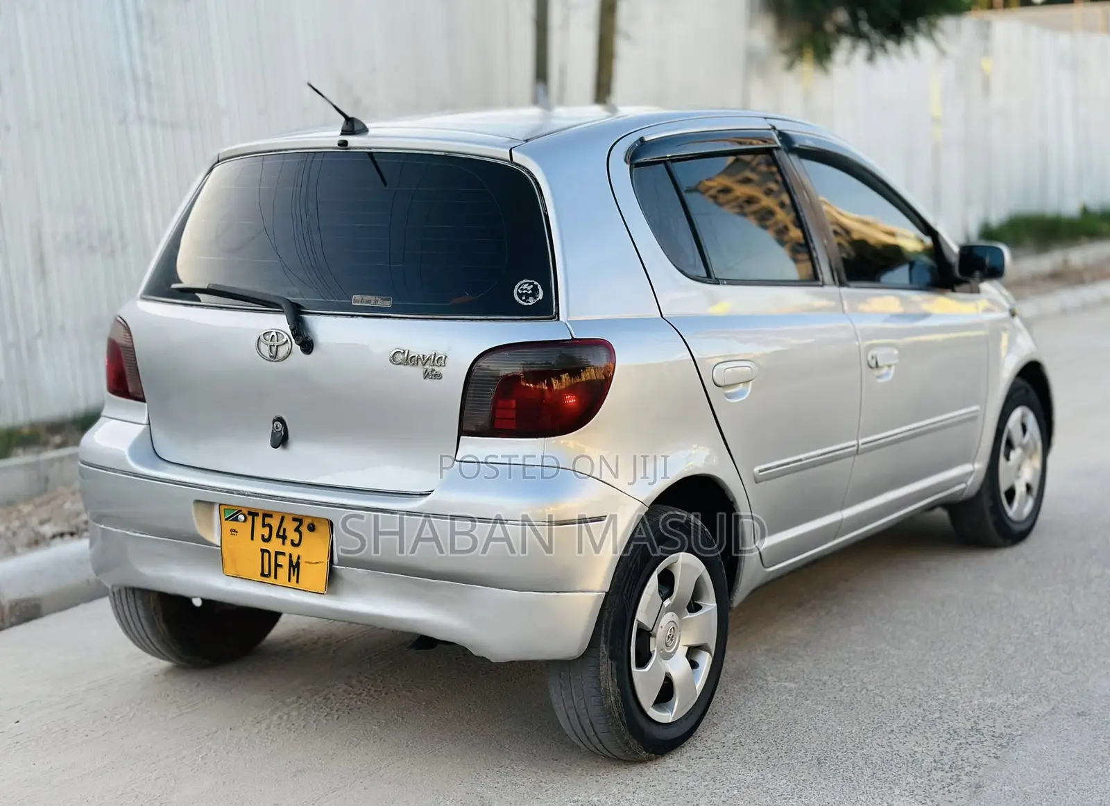 Toyota Vitz 1.3 AWD 5dr 2004 Silver
