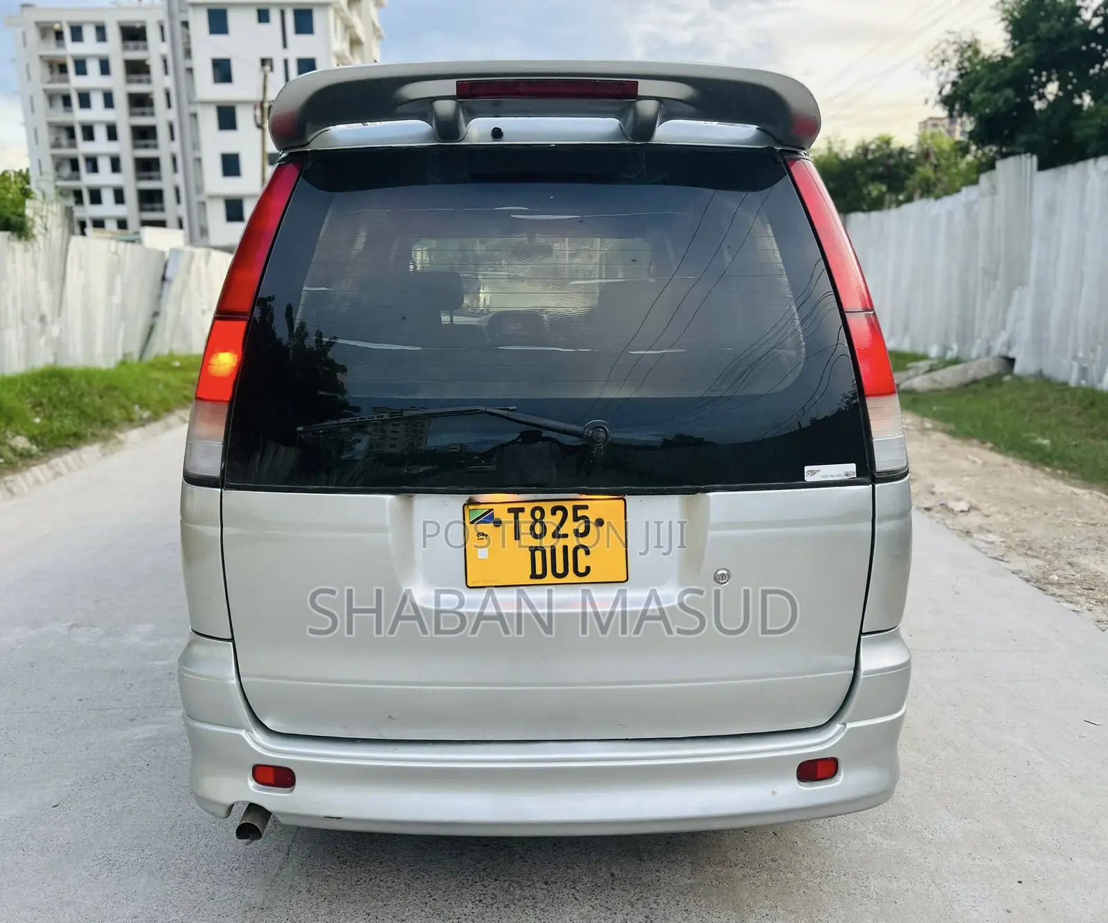 Toyota LiteAce Noah 2001 Silver