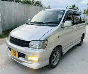 Toyota LiteAce Noah 2001 Silver