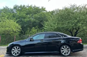 Toyota Crown 2010 Black