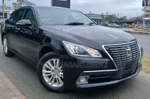 Toyota Crown 2014 Matt Black