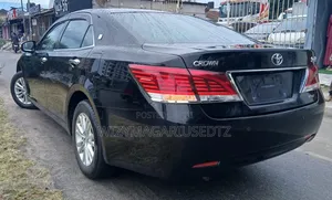 Toyota Crown 2014 Matt Black