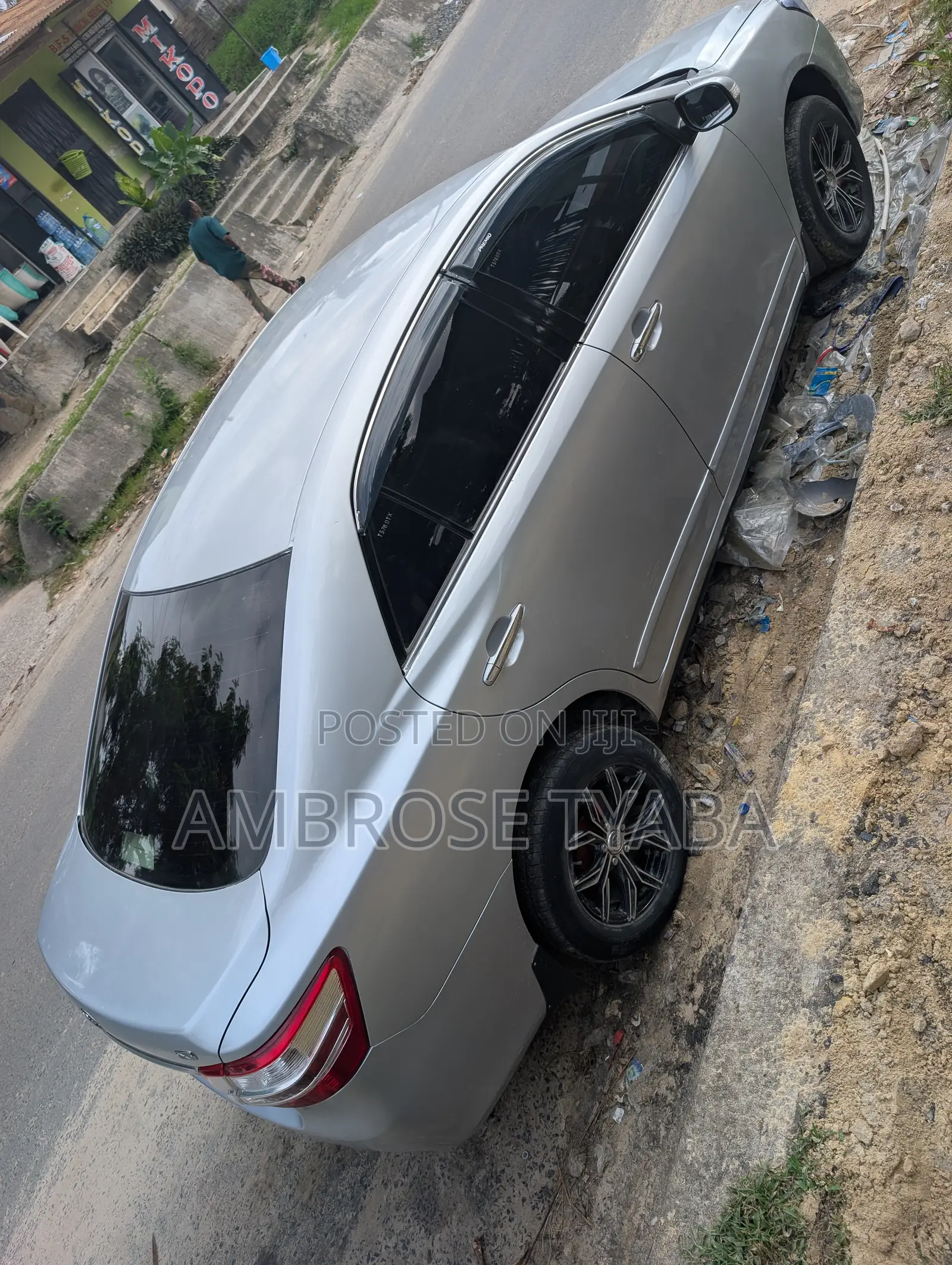 Toyota Premio 1.8 FWD 2011 Silver