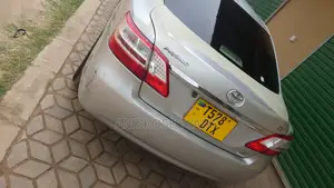 Toyota Premio 1.8 FWD 2011 Silver