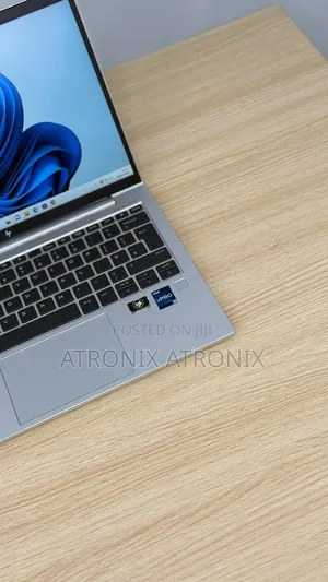 Laptop HP EliteBook 830 G9 16GB Intel Core i5 SSD 512GB