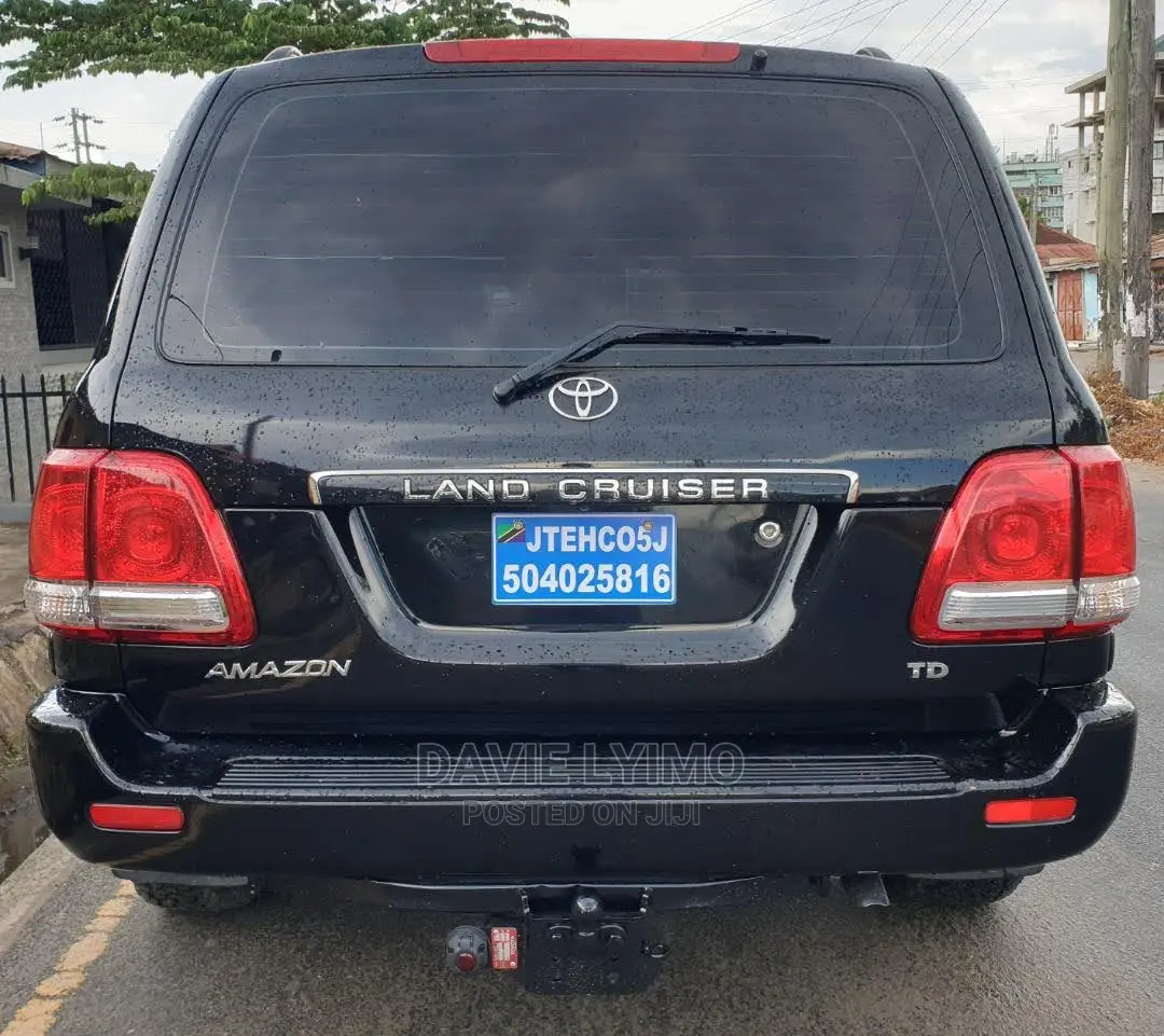 Toyota Land Cruiser 2005 Black