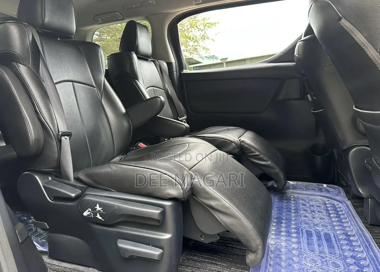 Toyota Alphard 2016 Black
