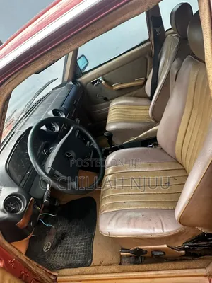 Mercedes-Benz W123 1984 Maroon