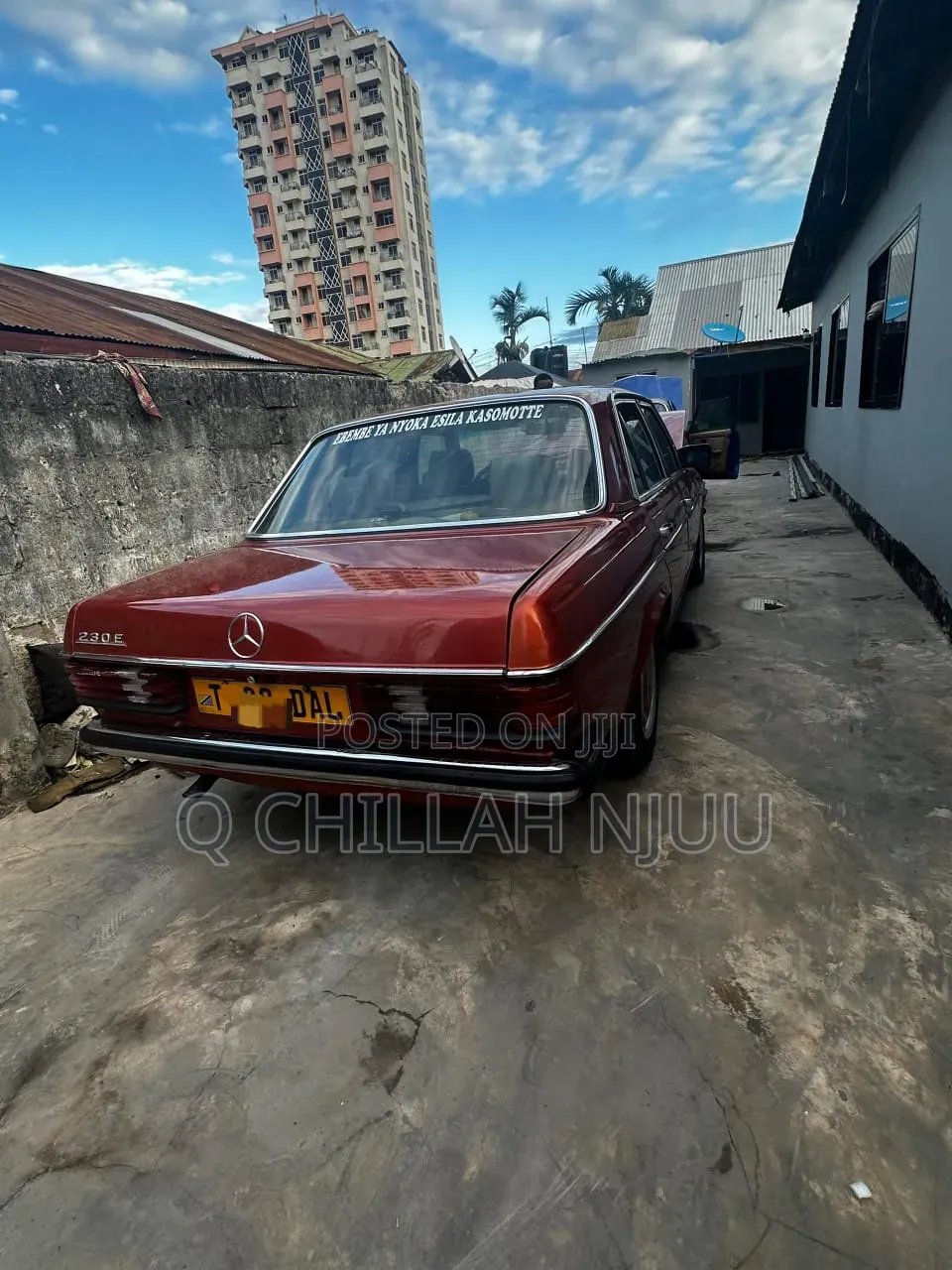 Mercedes-Benz W123 1984 Maroon