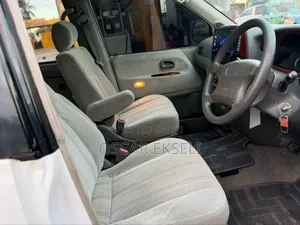 Toyota Noah 2001 White