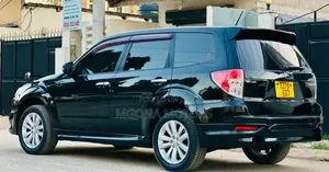 Subaru Forester 2010 Black