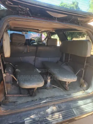 Toyota Hilux Surf 2000 Black