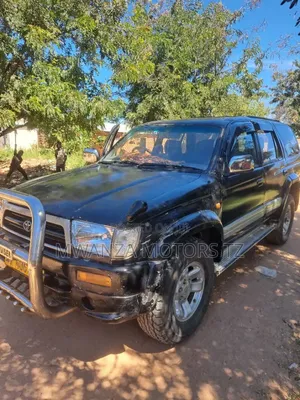 Toyota Hilux Surf 2000 Black