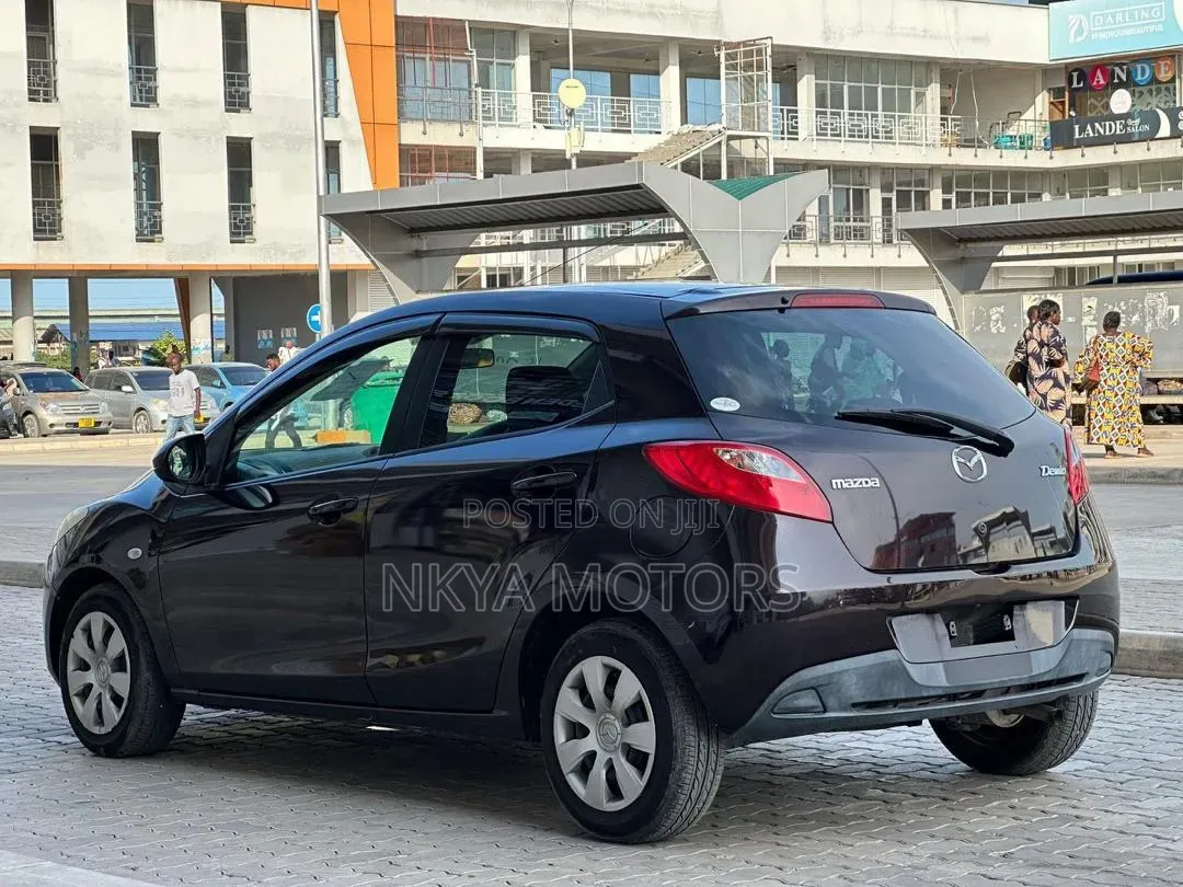Mazda Demio 2016 Black