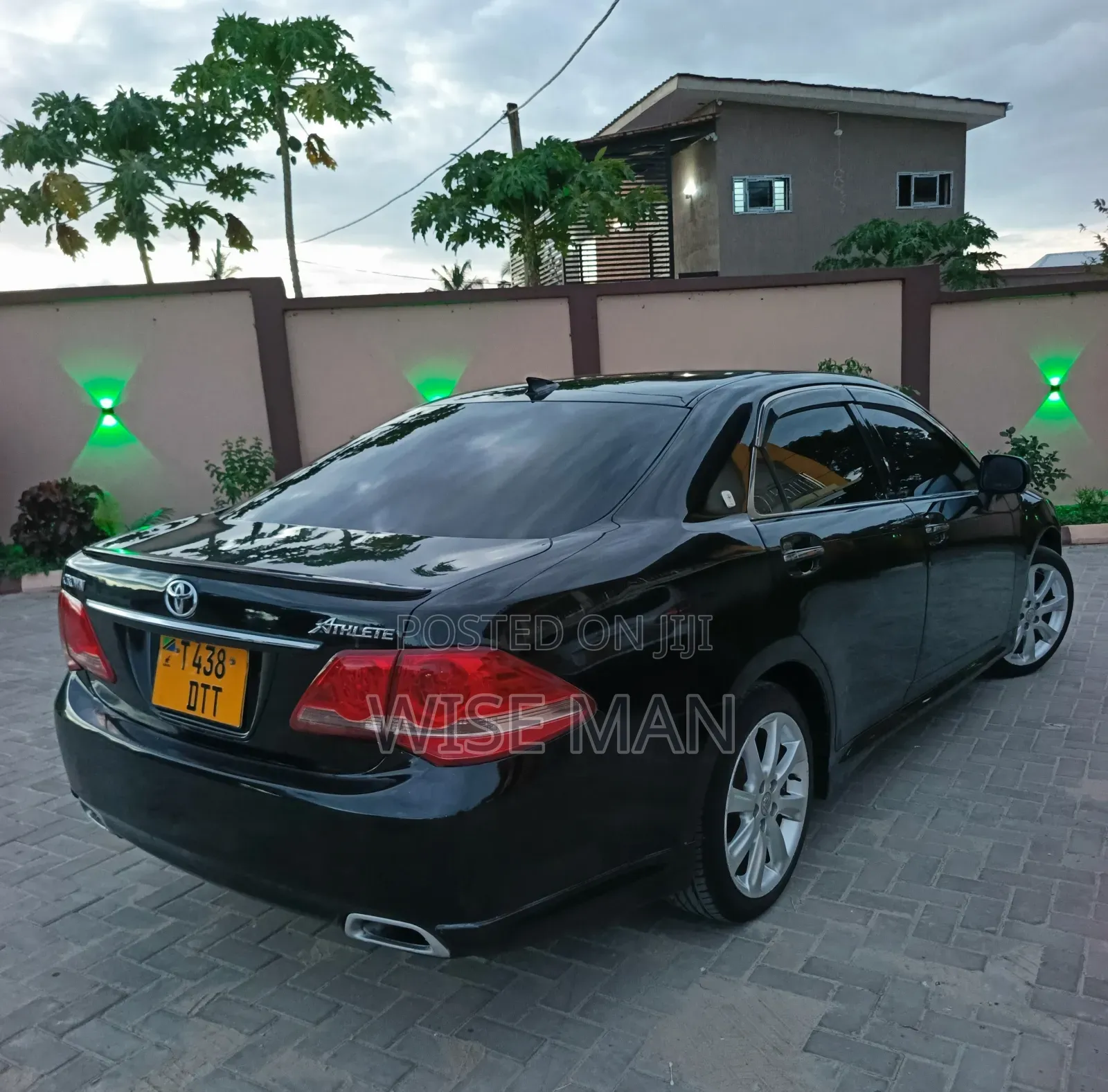 Toyota Crown 2009 Black