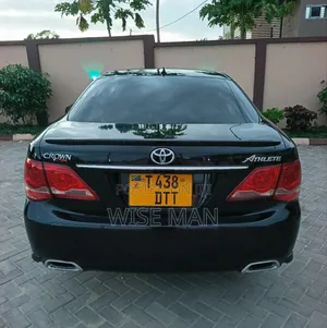 Toyota Crown 2009 Black
