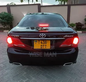 Toyota Crown 2009 Black