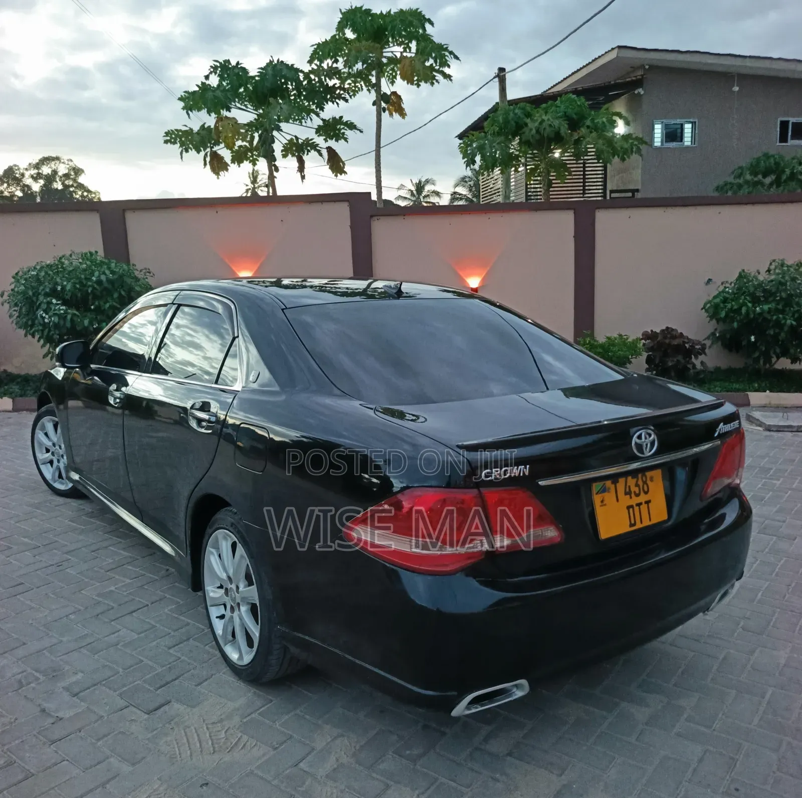 Toyota Crown 2009 Black