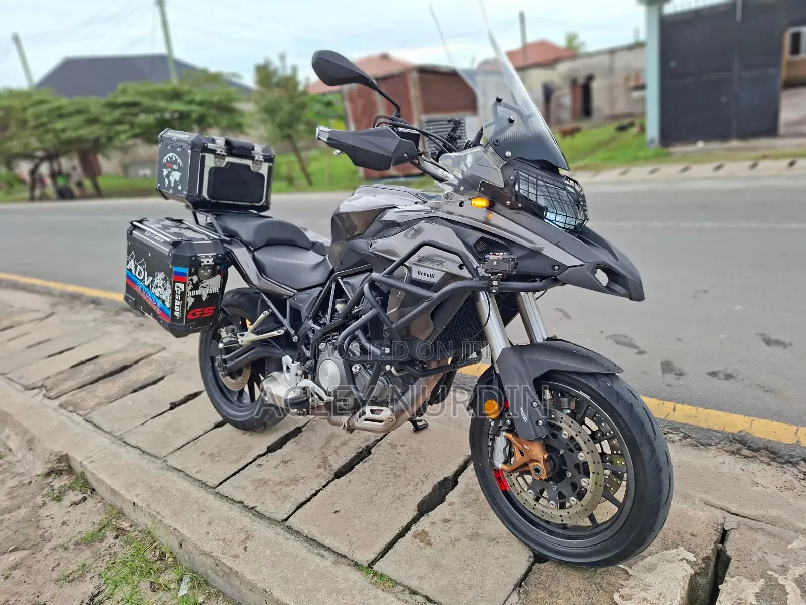 New Benelli TNT 2021 Black