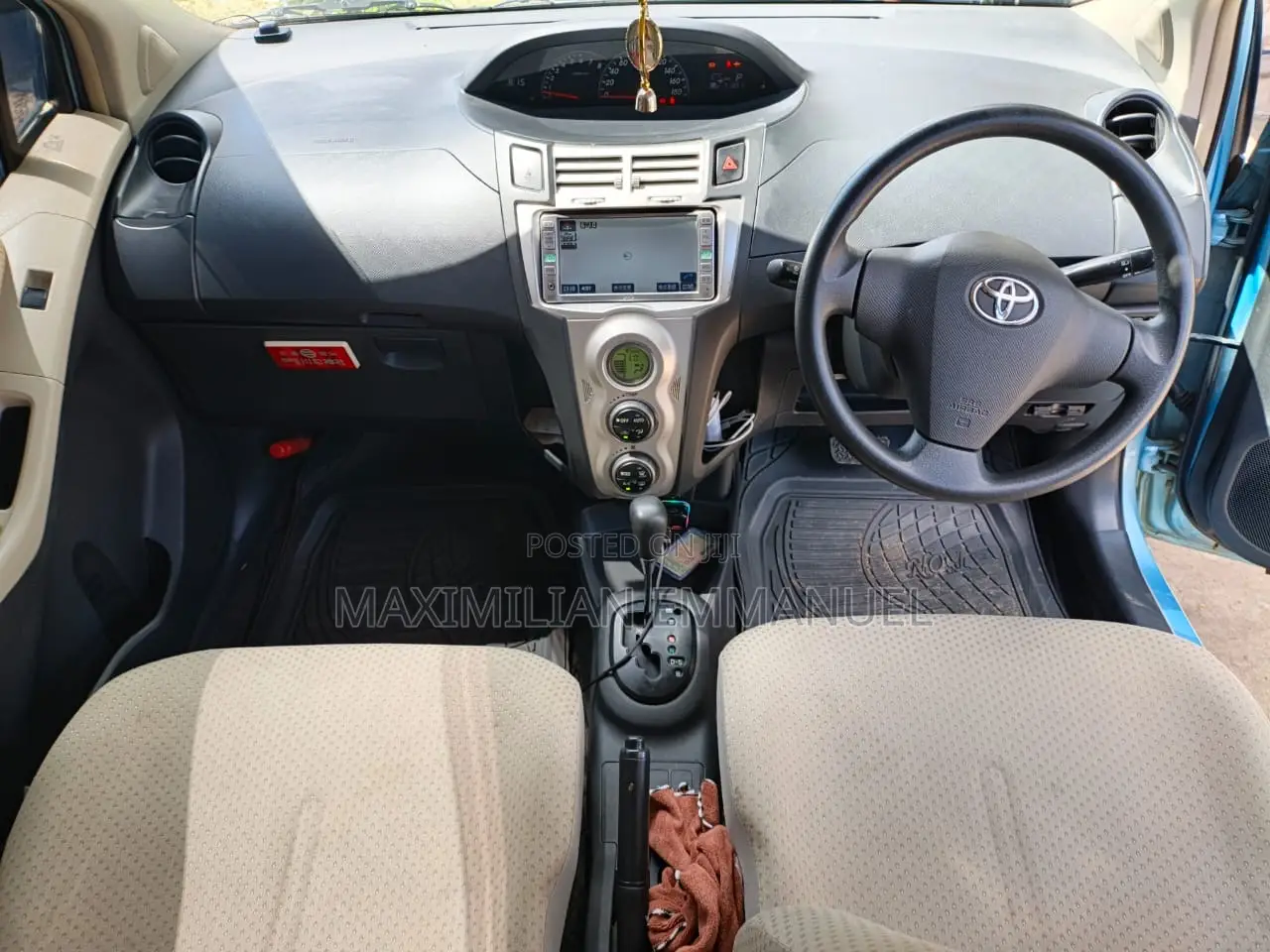 Toyota Vitz 2006 Blue