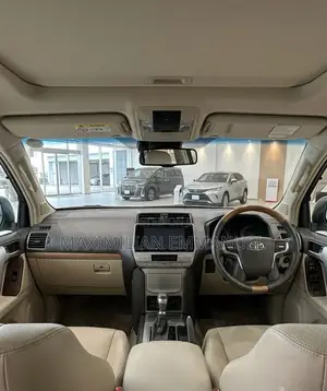 Toyota Land Cruiser Prado 2019 White