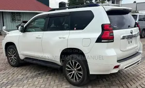 Toyota Land Cruiser Prado 2019 White