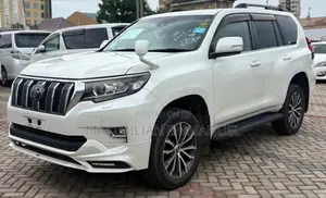 Toyota Land Cruiser Prado 2019 White