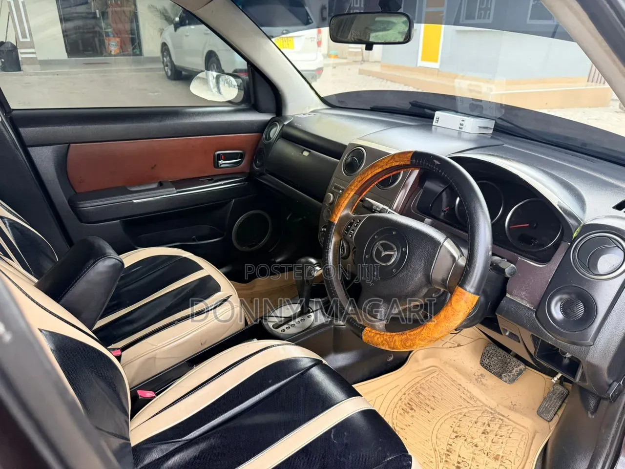 Mazda Verisa 2010 Black