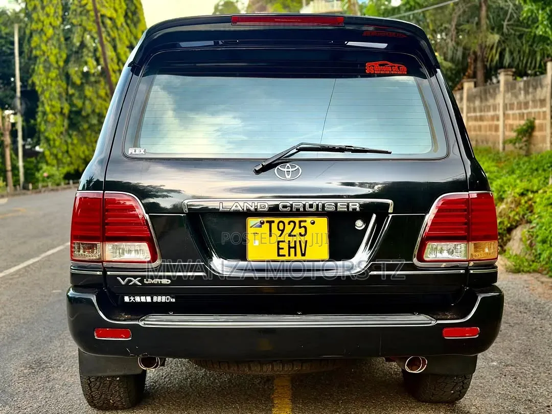 Toyota Land Cruiser 2007 Black