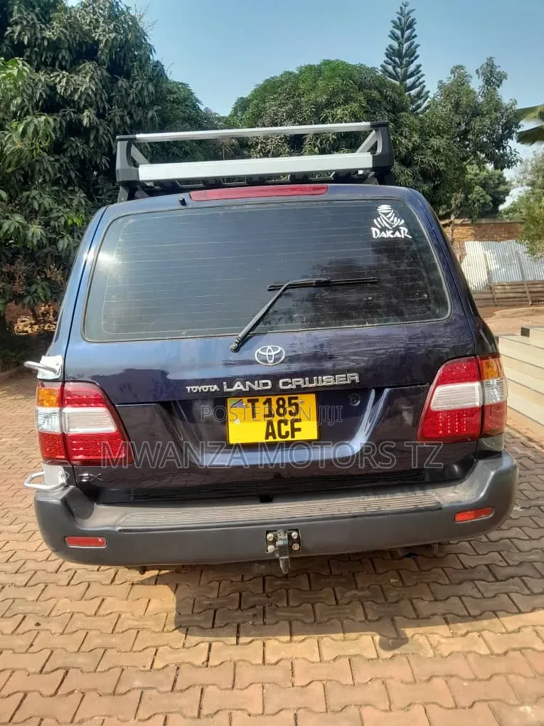 Toyota Land Cruiser 2006 Black