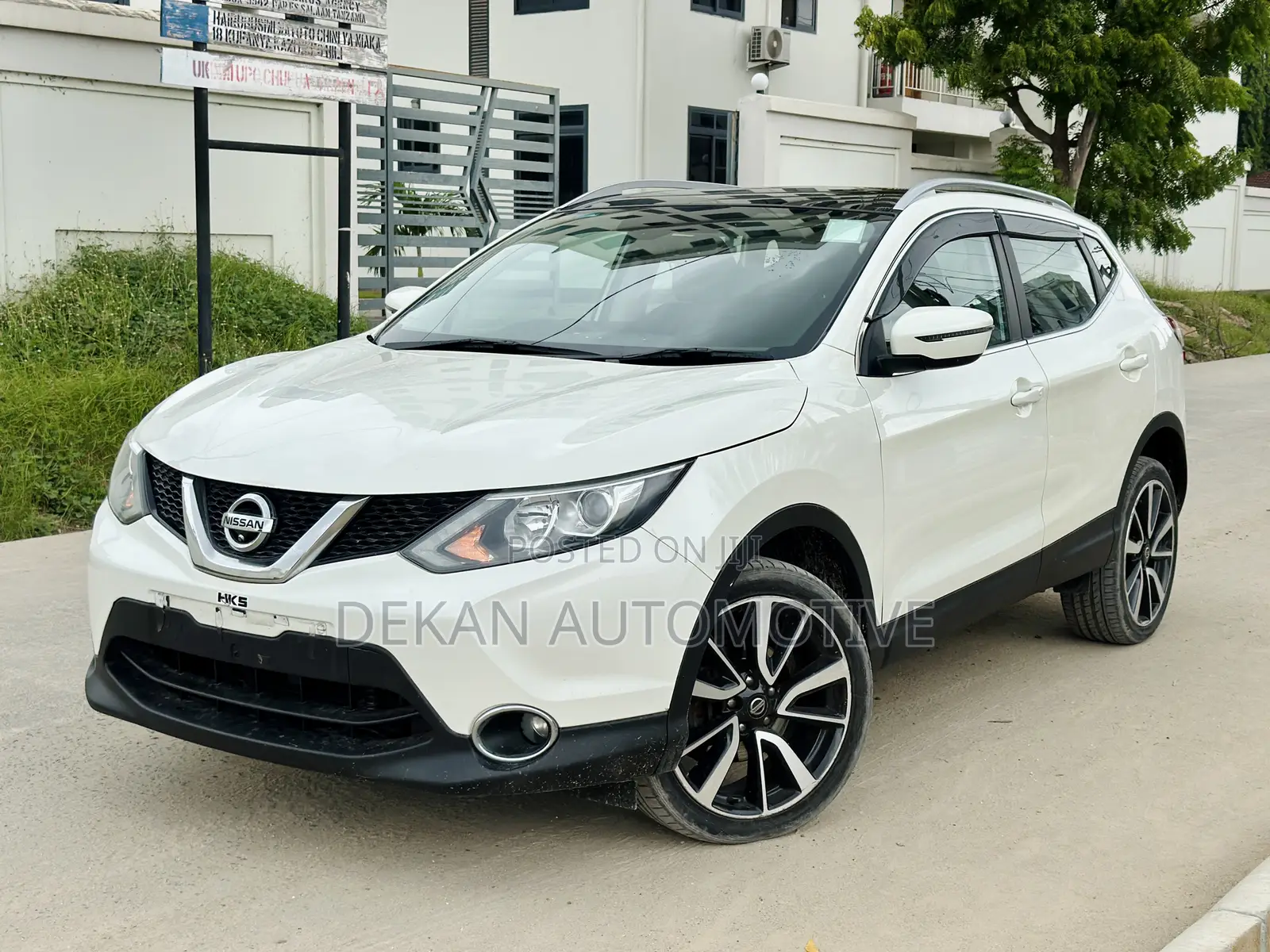 Nissan Qashqai 2016 White