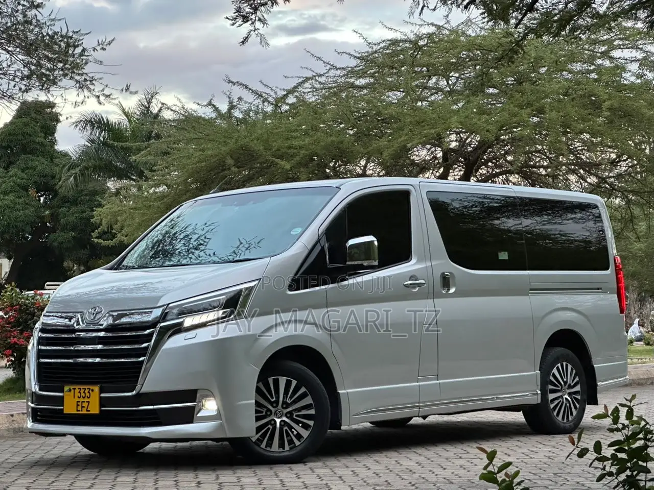 Toyota Quantum 2019 Silver